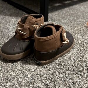 Baby sperry boots